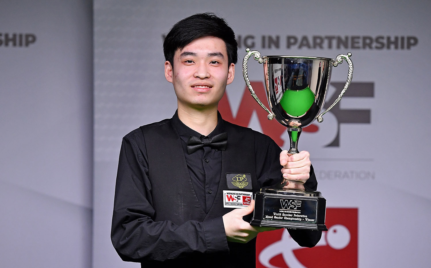 通过法律途 通过法律途